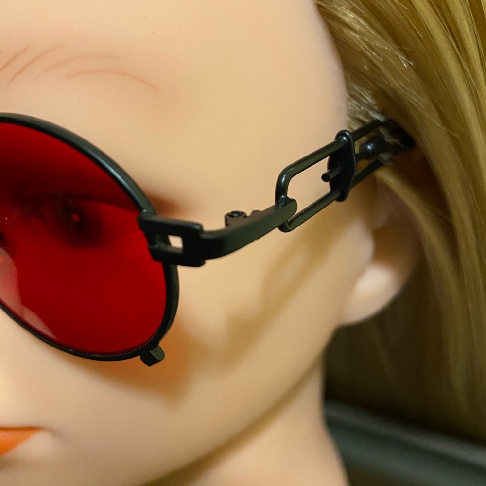 (Unisex) Red & Black Oval Frames - image 4